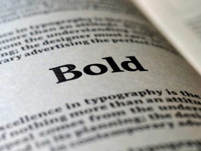 Typografia – co to jest i jej rola we współczesnej poligrafii